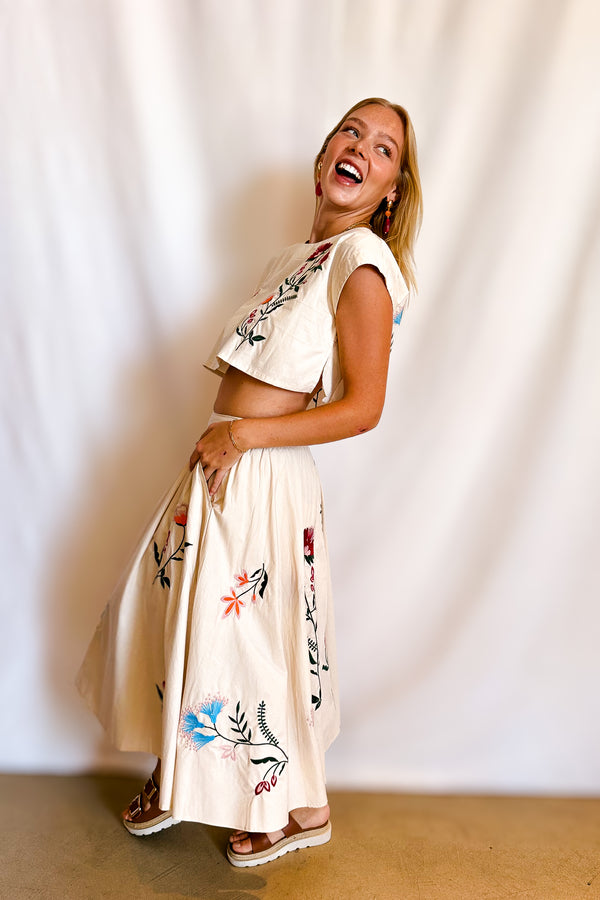 Colorful Embroidered Full Midi Skirt / Beige - Image 4
