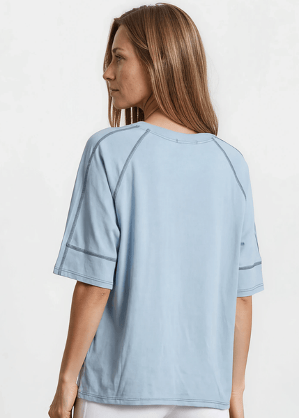 Evelyn Exposed Stitch Tee in Denim Blue - Image 5